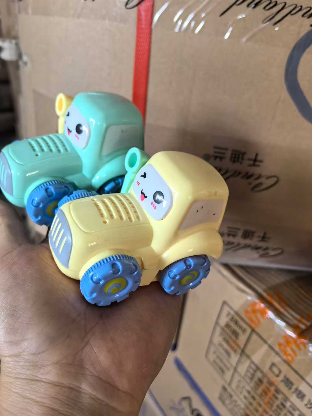 玩具小汽车