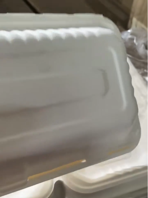 一次性饭盒餐具