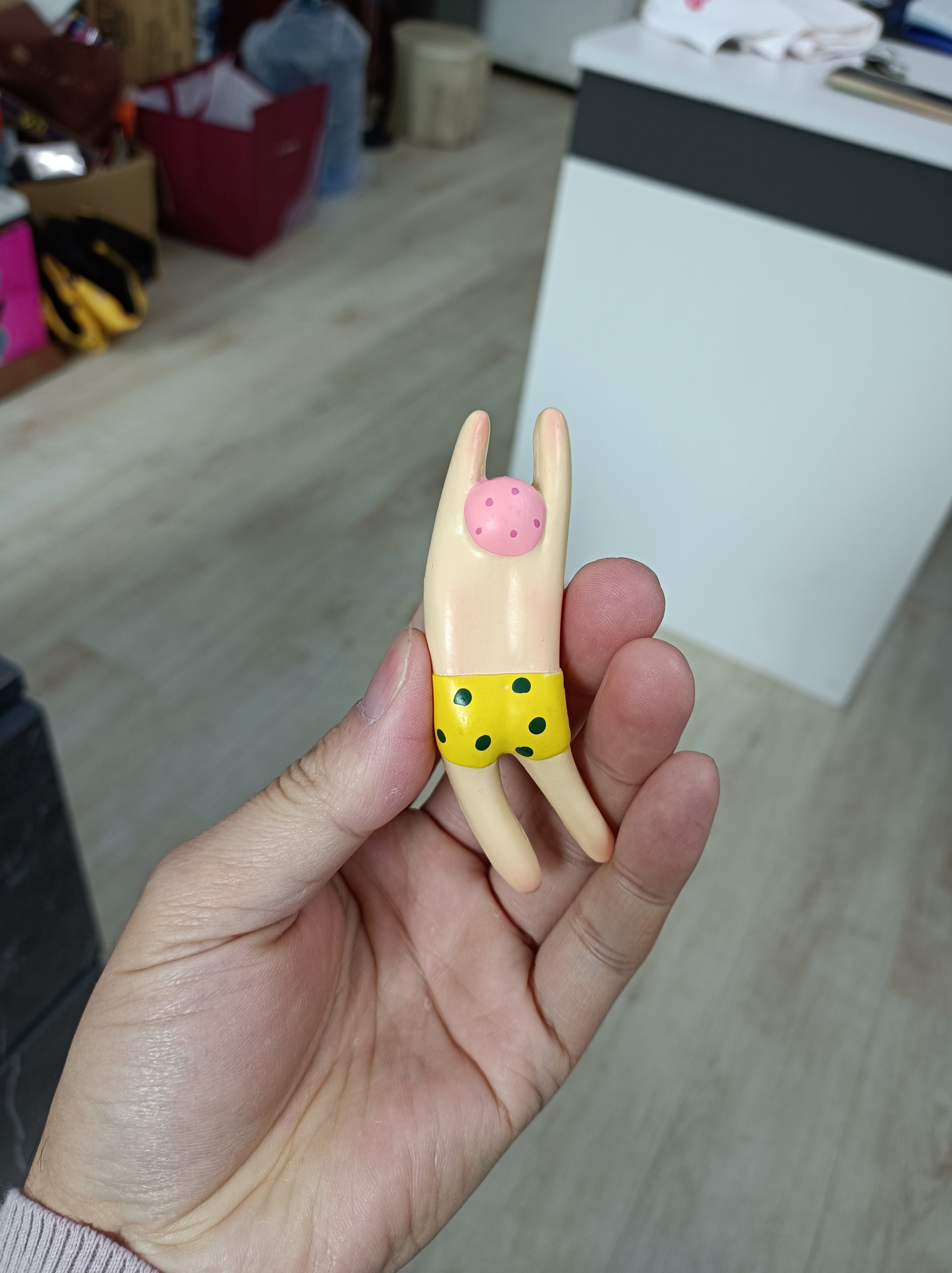 桌面小公仔摆件