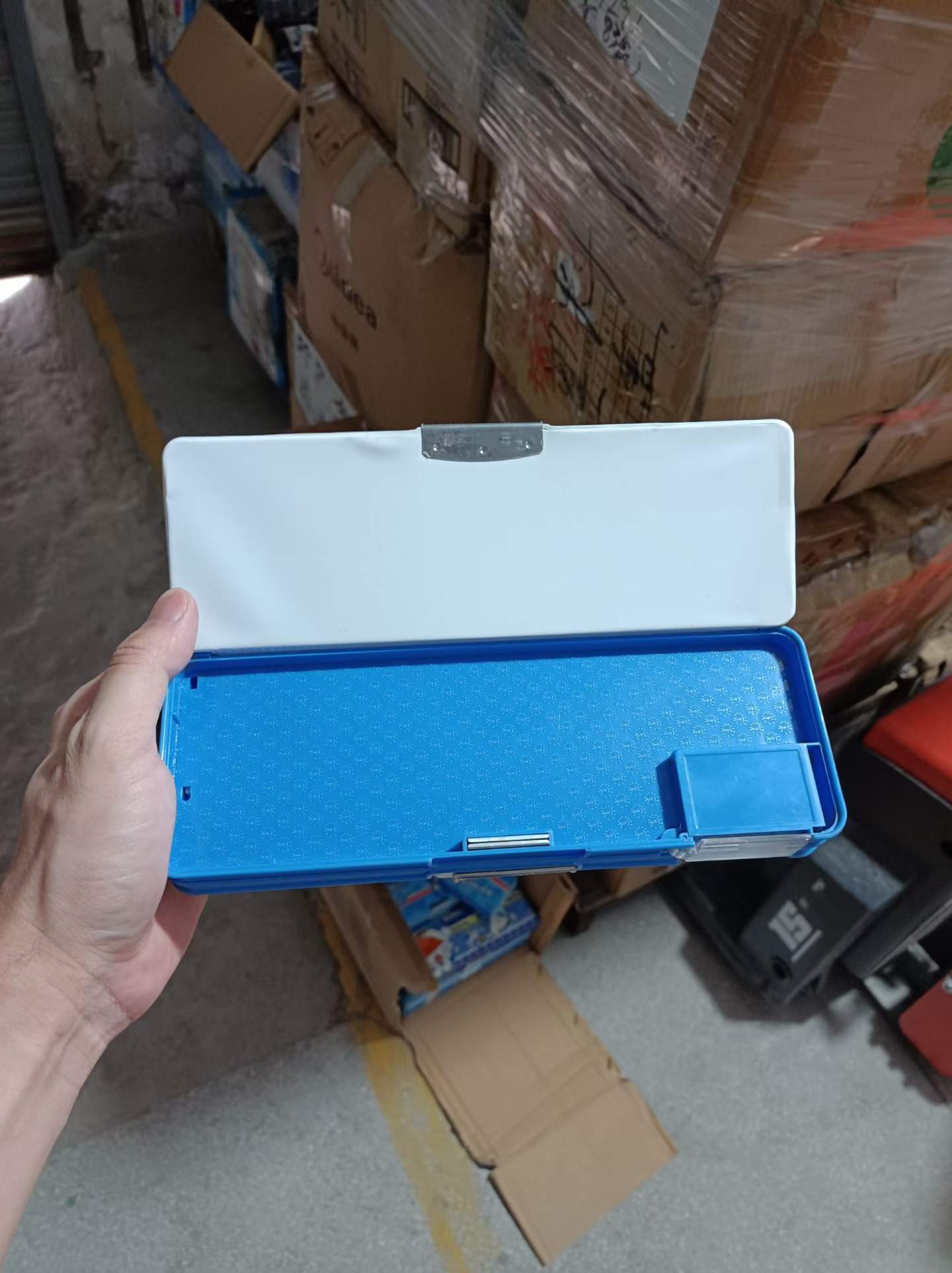 双层塑料卡通文具盒