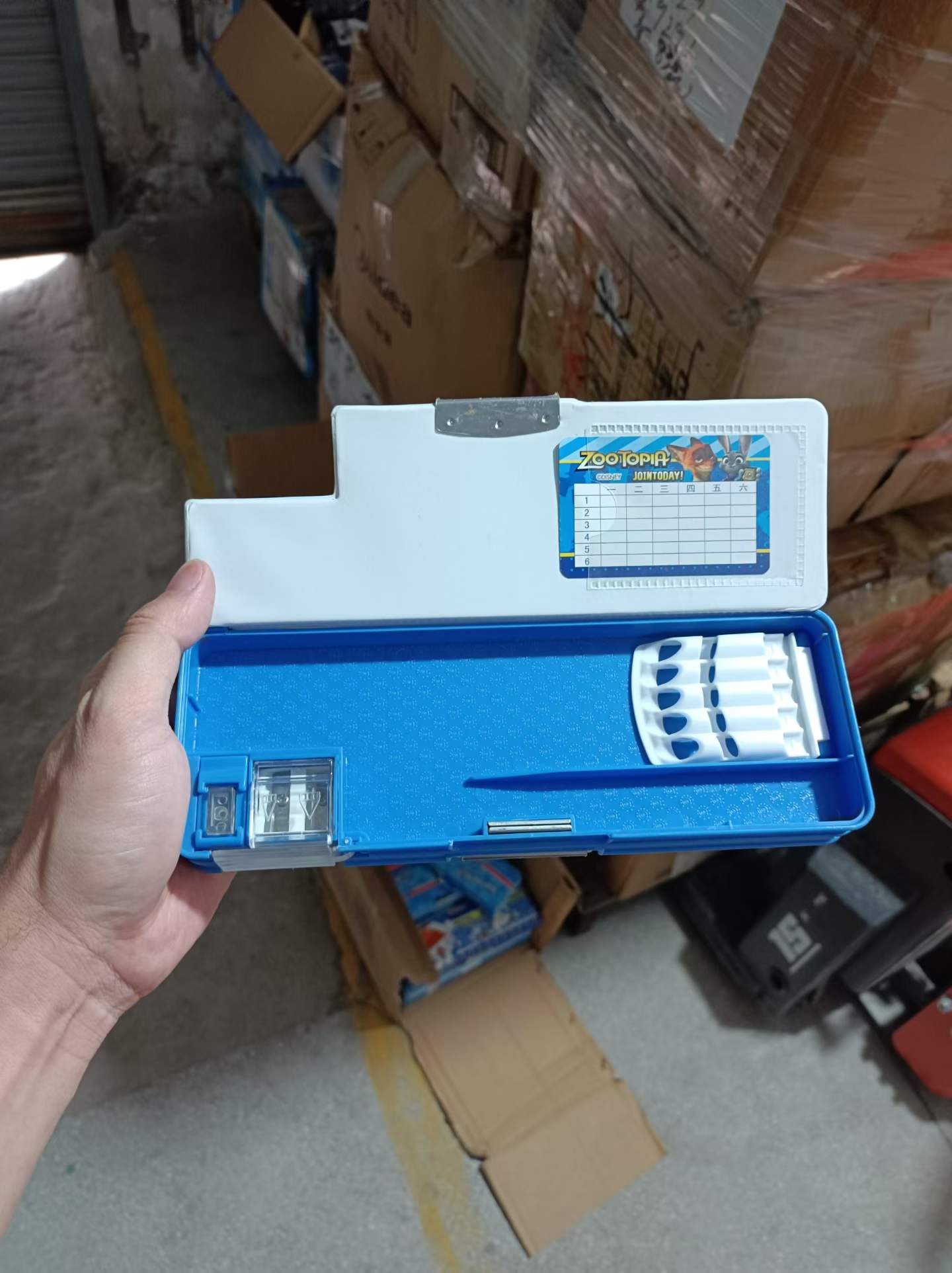 双层塑料卡通文具盒